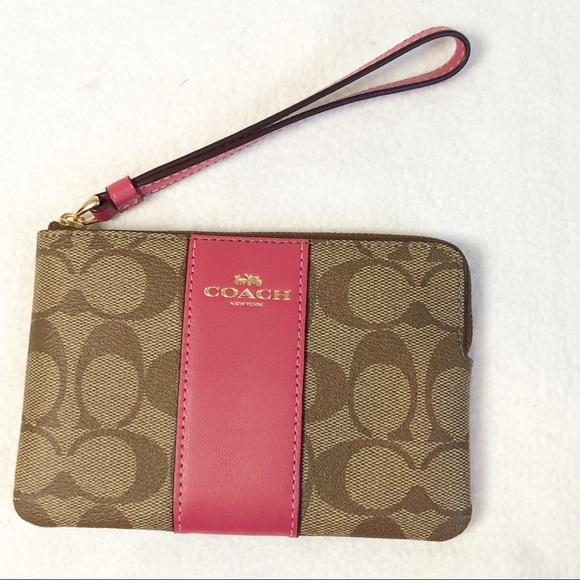 Coach Handbags - Coach NWT Corner Zip Wristlet Khaki Signature Coated Canvas and Leather Trim
